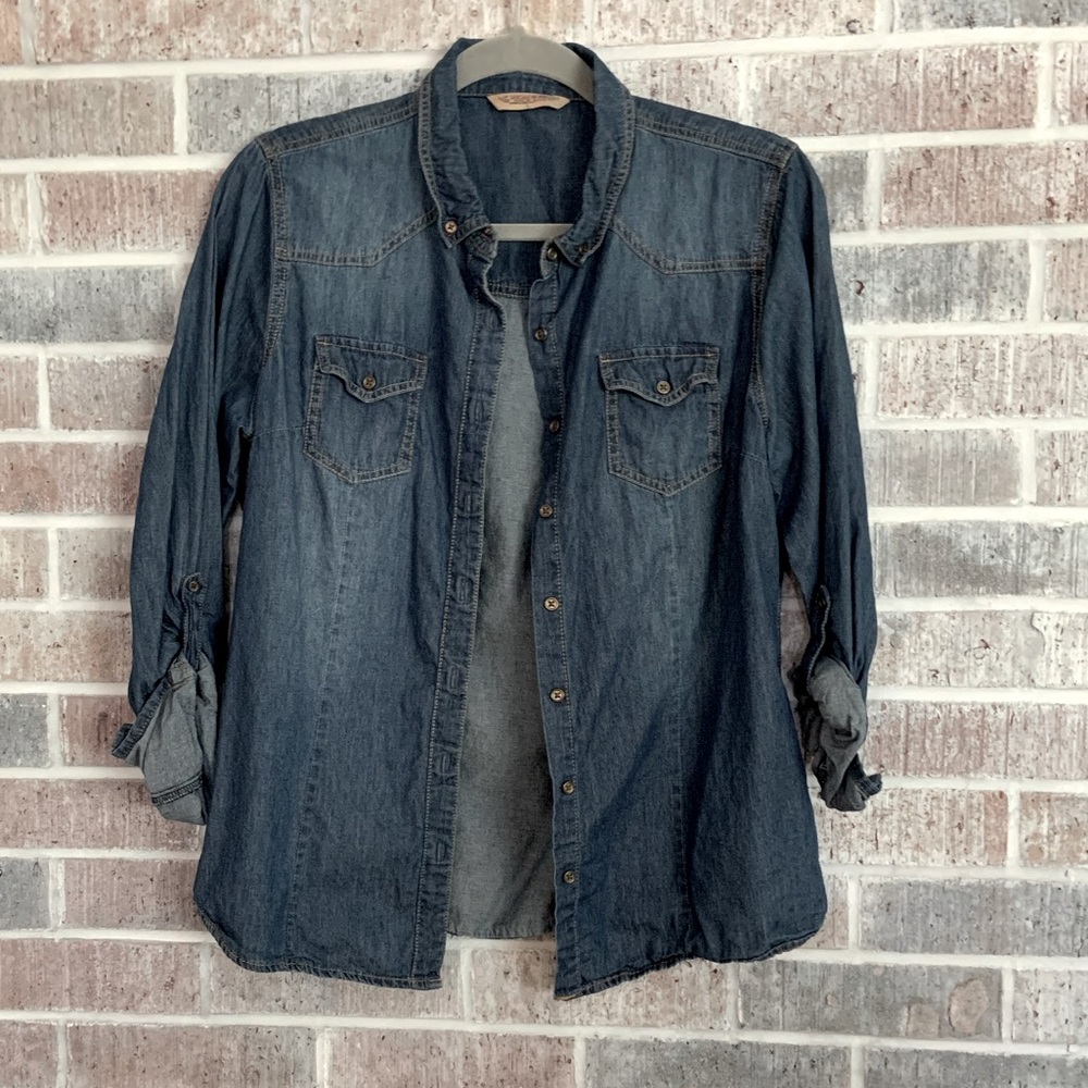 💎 4/$20 Denim button up shirt